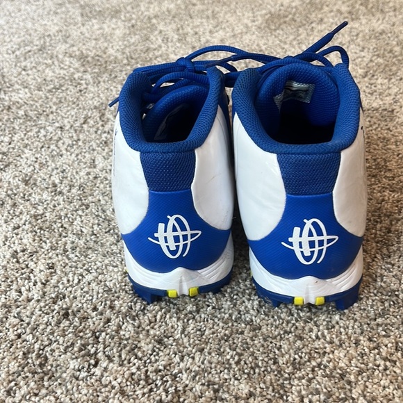 Gently used Nike Baseball ⚾️ Huarache Cleats, size 9.5 - Picture 3 of 5